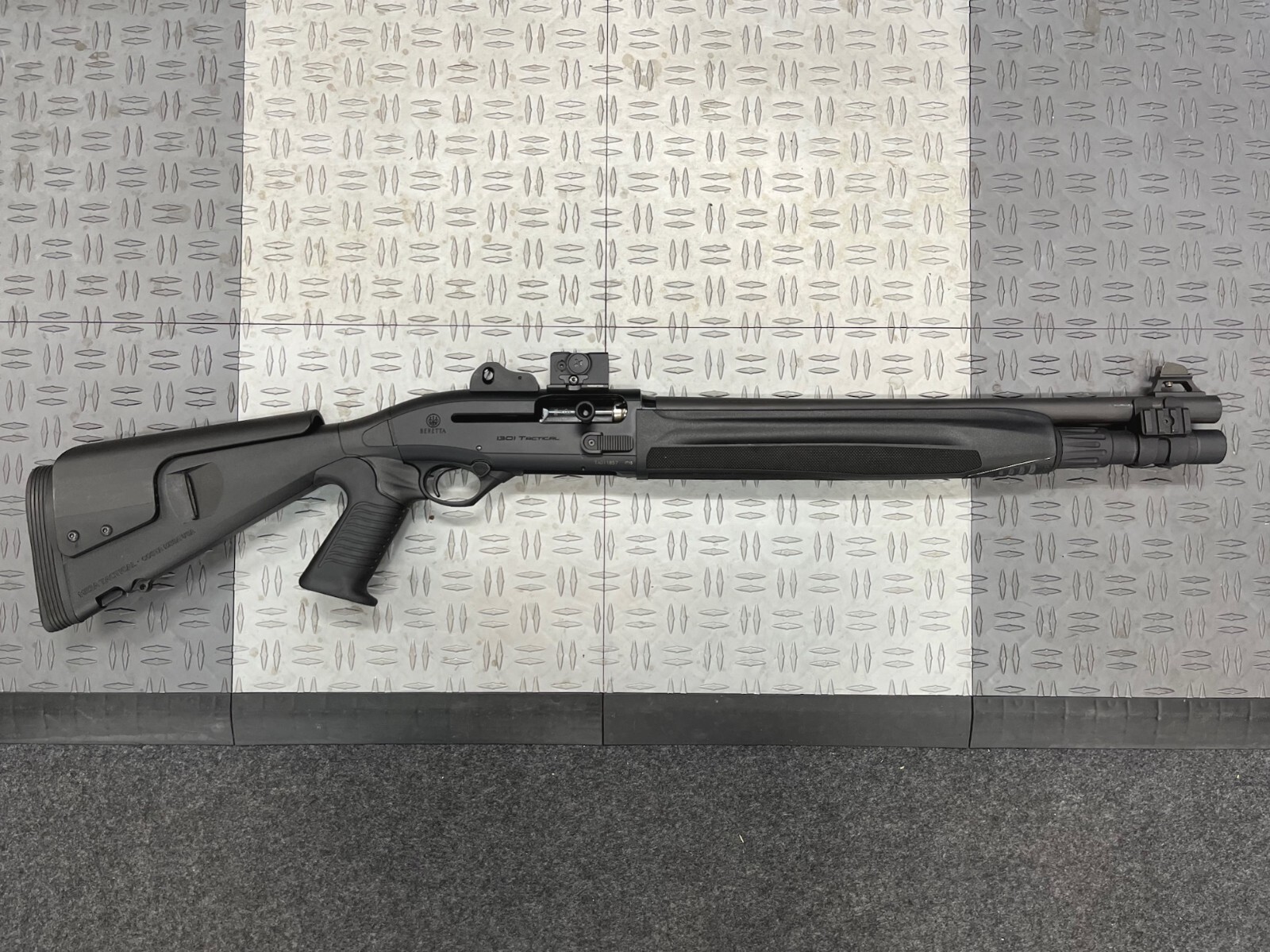 Beretta 1301 Red Dot Plate