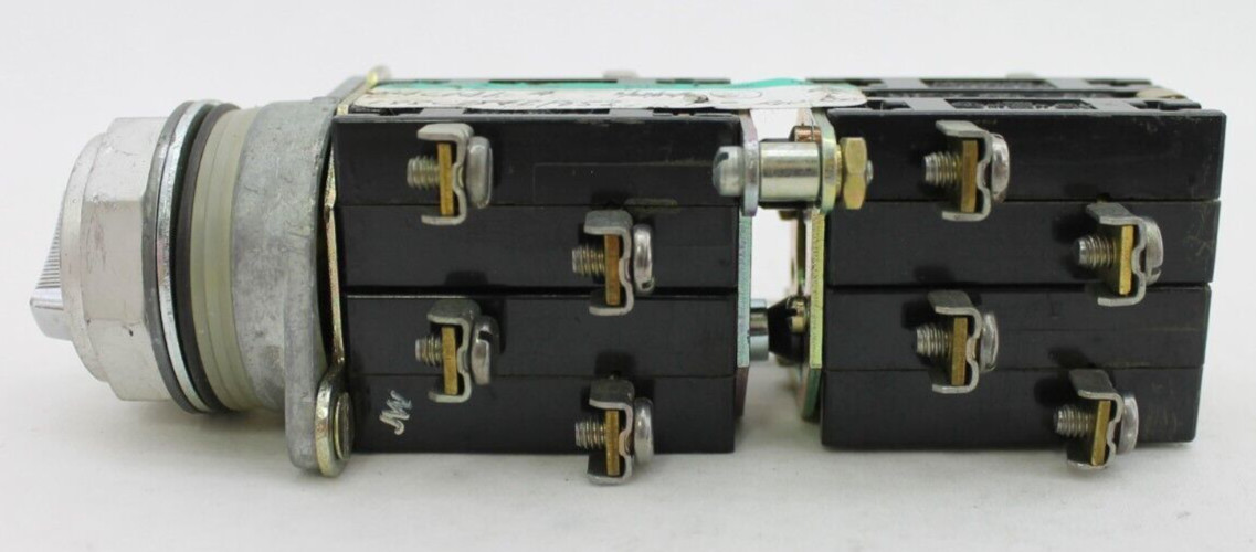 GE 188C7842P052 Selector Switch
