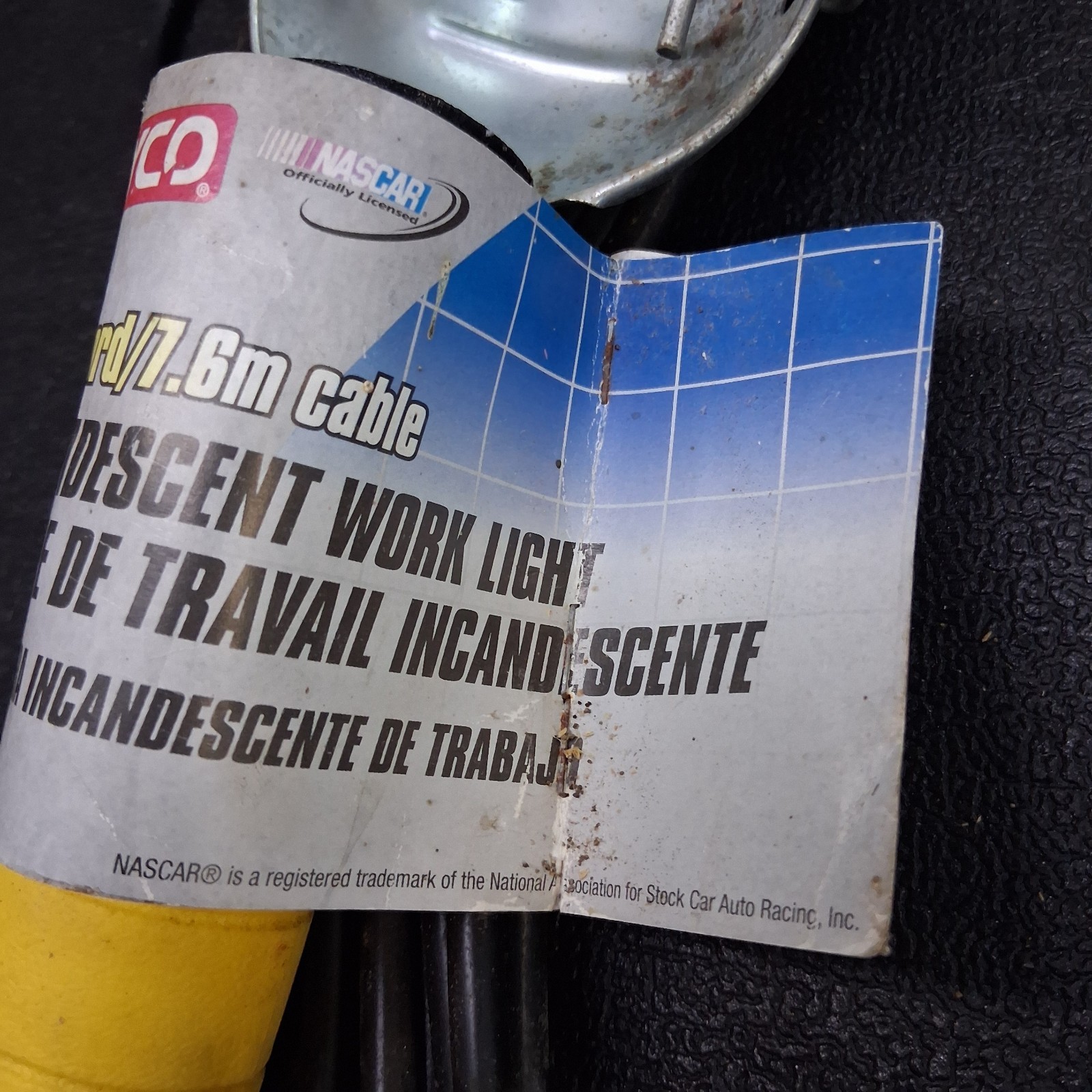 25' Bayco Model FL-425 Yellow 120vac Extension Drop Work Light