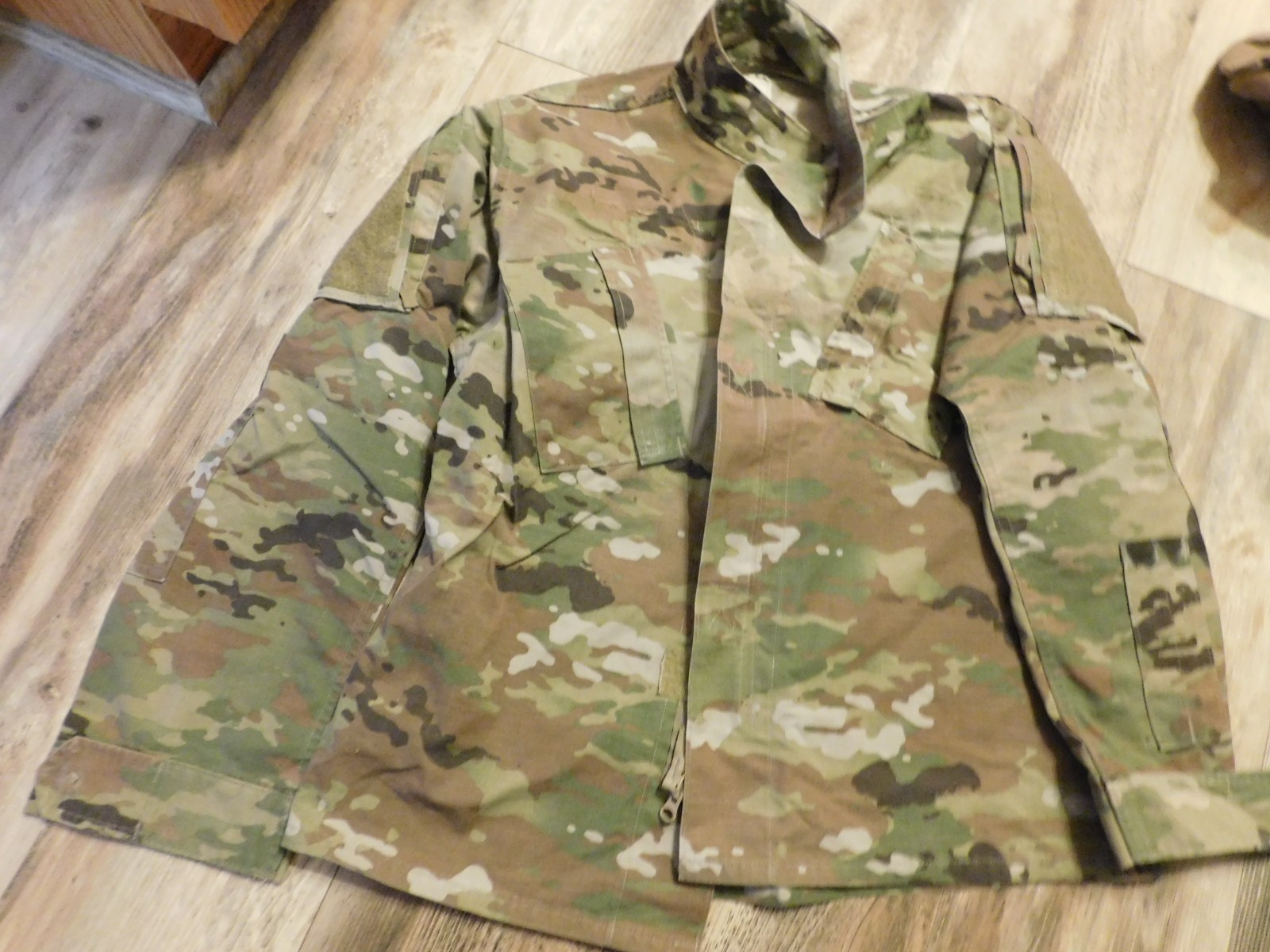 US ARMY OCP COAT SZ SMALL- REGULAR