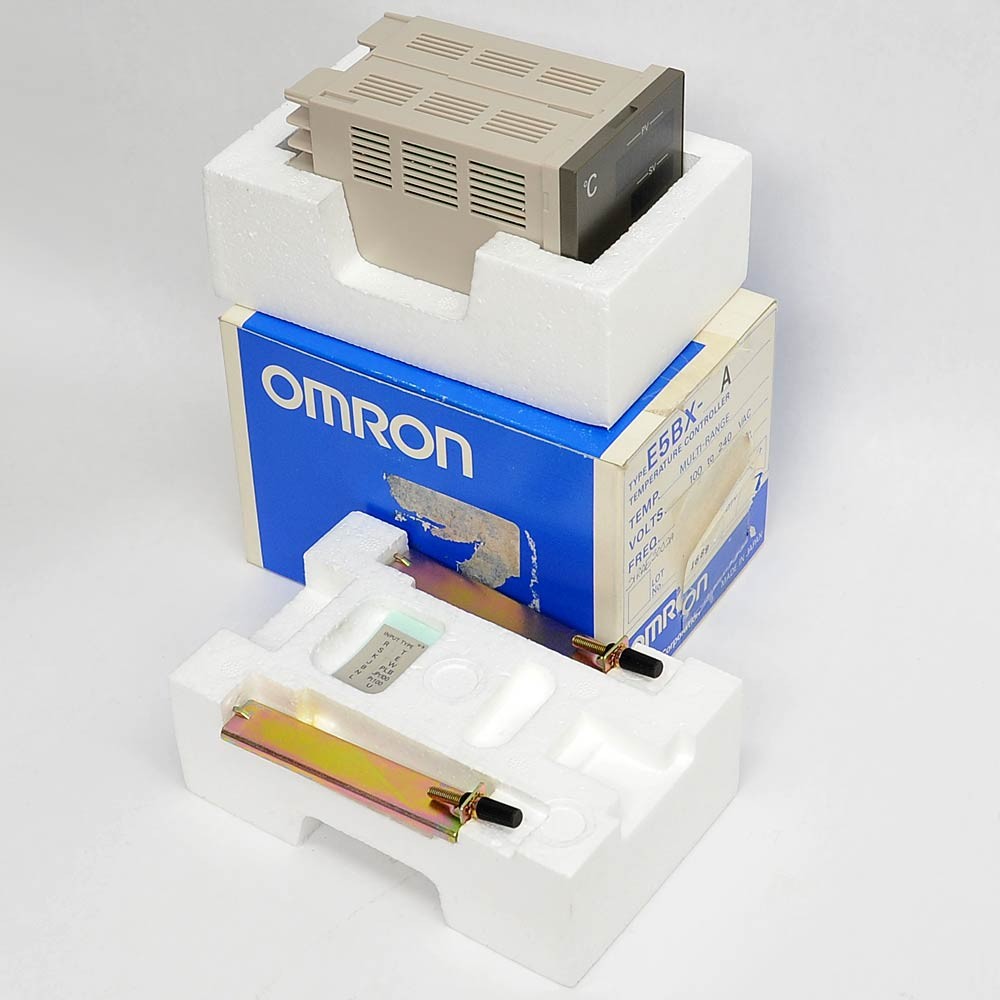 NEW Omron E5BX-A Digital Temperature Controller Multi-Range 100-240VAC Input