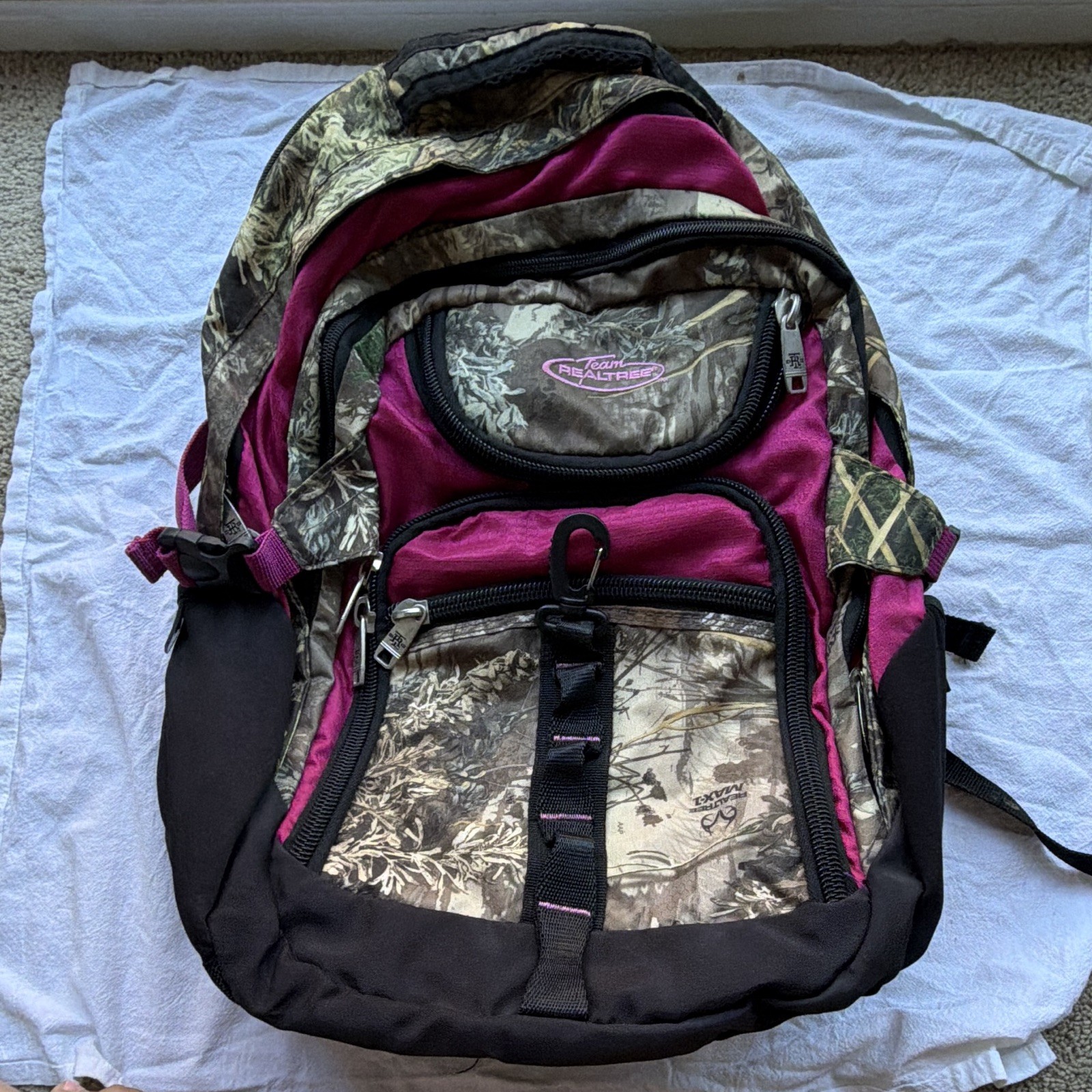 Realtree Pink Camo Hiking Backpack Zip Closure Padded Straps Logo