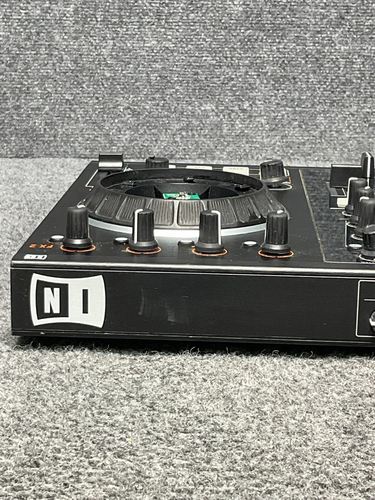 Native Instruments Traktor Kontrol S2 MK2 DJ Controller Black Used