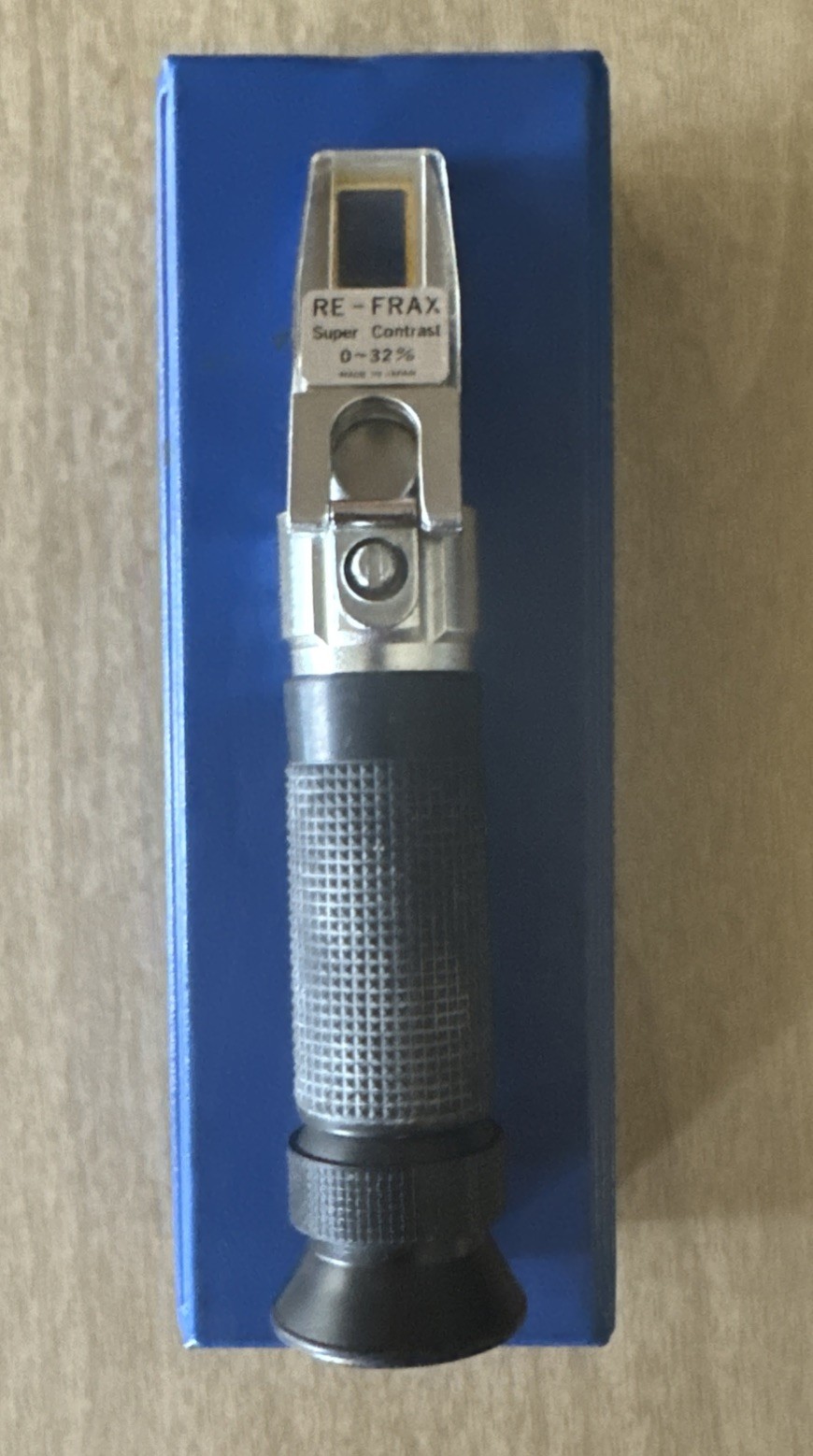 RE-FRAX 0-32% Brix Super Contrast Refractometer in Case Made In Japan
