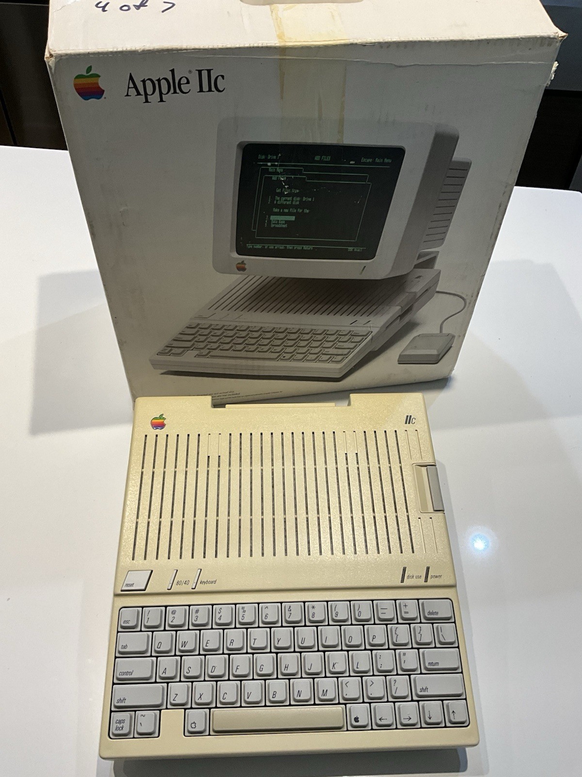 1986 Working !!  Apple IIc 2c Model A2S4100 Computer In Original Box