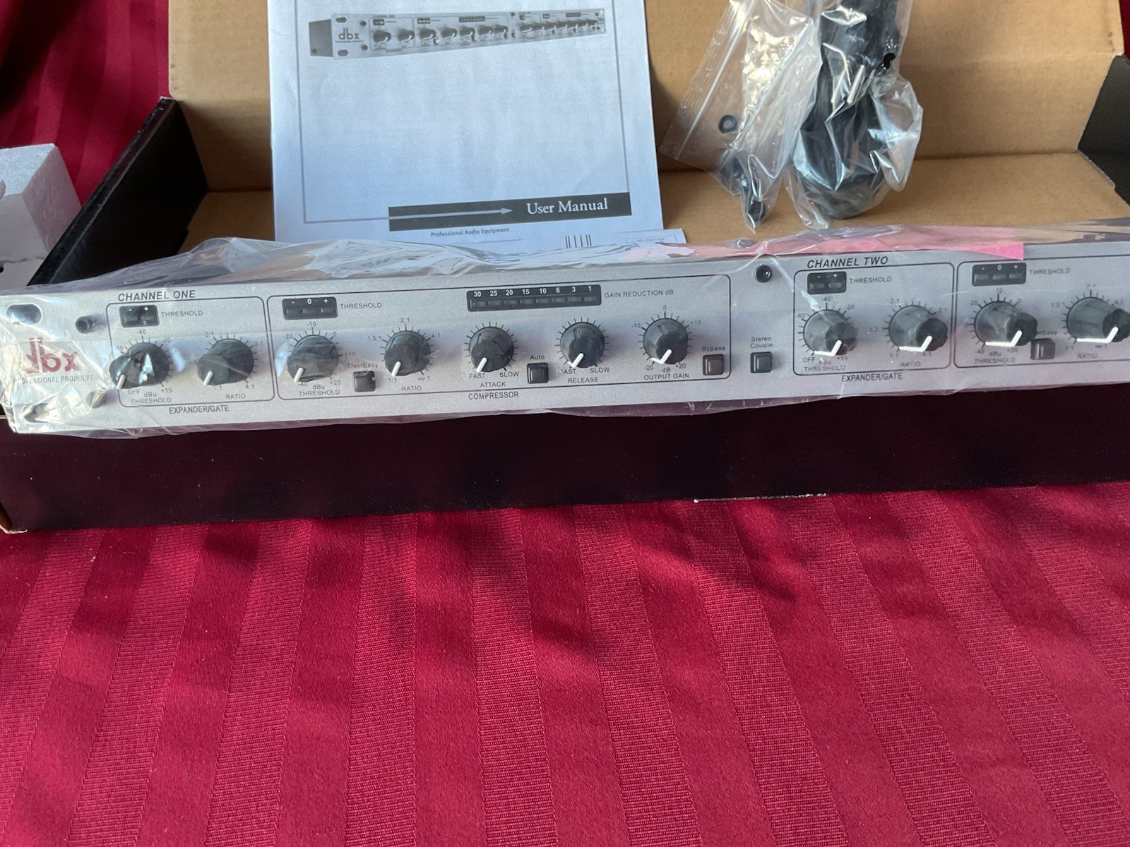 dbx Compressor Limiter Gate Processor (266XS)