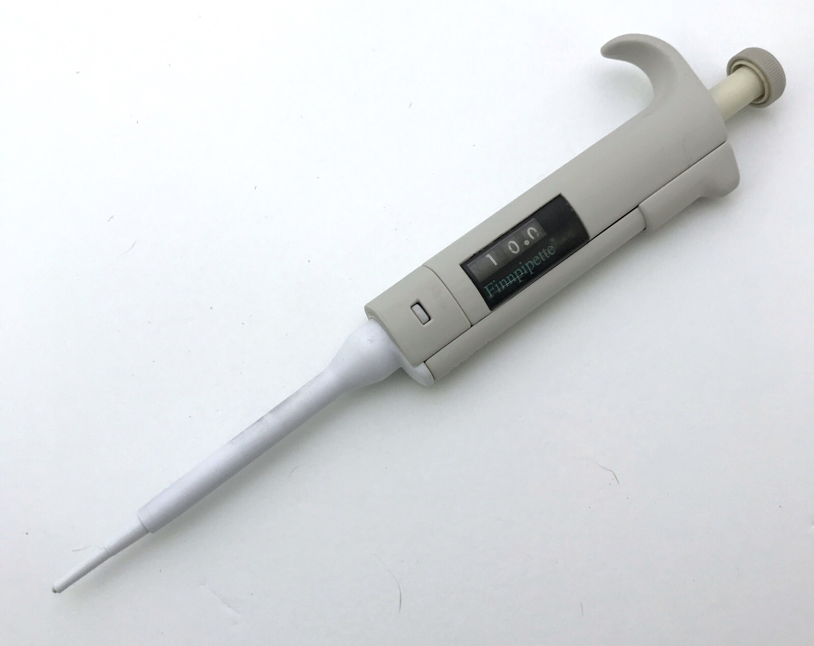 Thermo Finnpipette 4500 Adjustable Pipette | 0.5-10uL | Cleaned, Calibrated