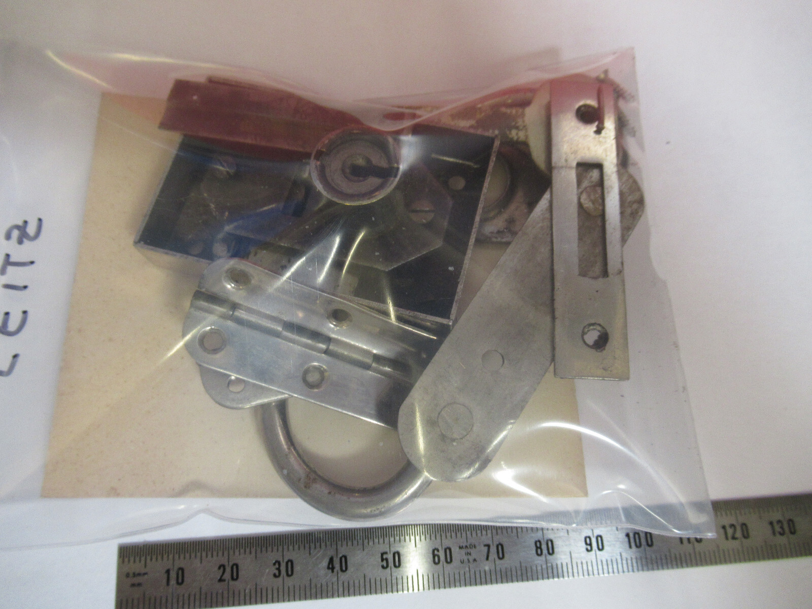 ANTIQUE LEITZ WEZLAR LOCK ASSEMBLY PLUS  KEY MICROSCOPE PART AS PICTURED Y5-A-04