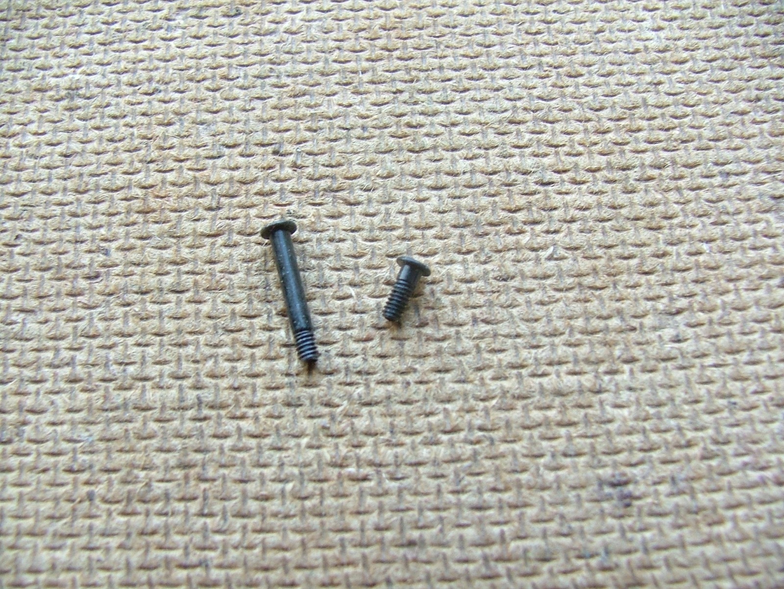 Y1 Tri-point Battery Screws - MacBook Pro 13" Unibody A1278 2009 2010 2011 2012