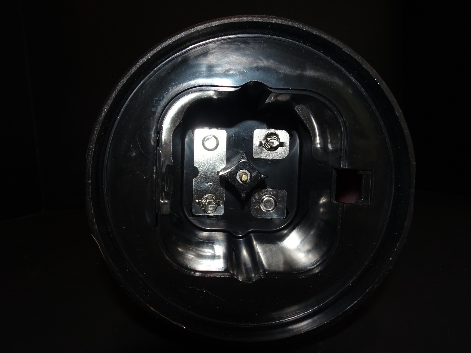 Defiant 30 LED Lantern With Dimmer and Box