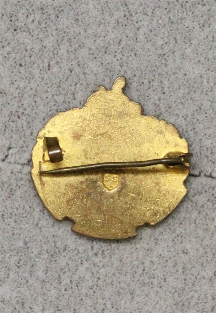 British Army Veteran/Sweetheart Pin: The Essex Regiment - hallmarked