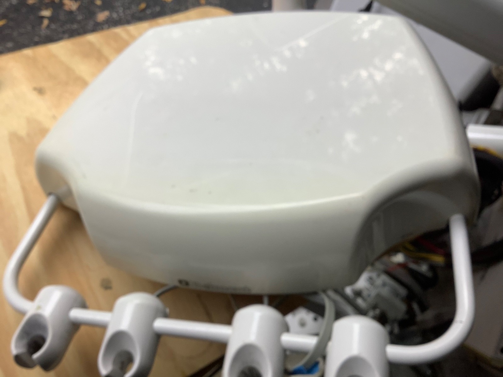 BELMONT DENTAL EXCALIBUR WALL MOUNTED DENTAL UNIT USED