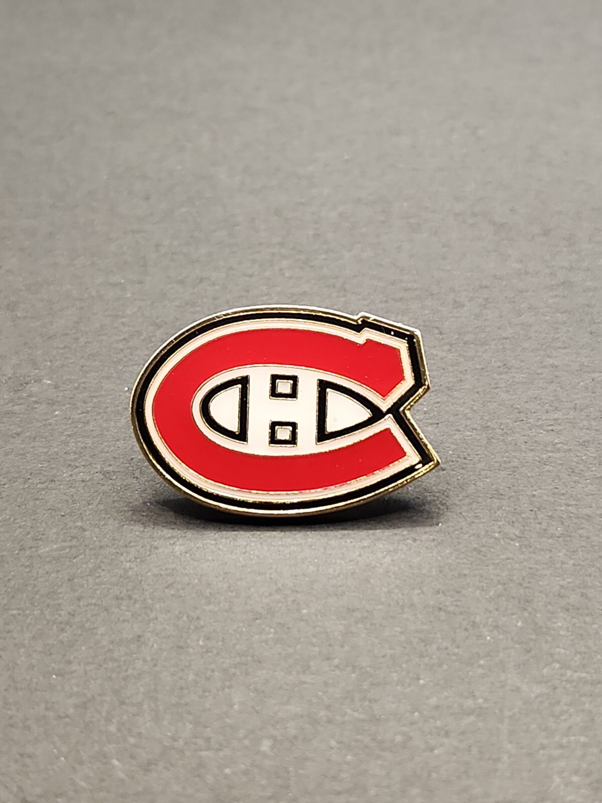 NHL Hockey Team Montreal Canadiens Enamel Lapel Pin, FREE SHIPPING!