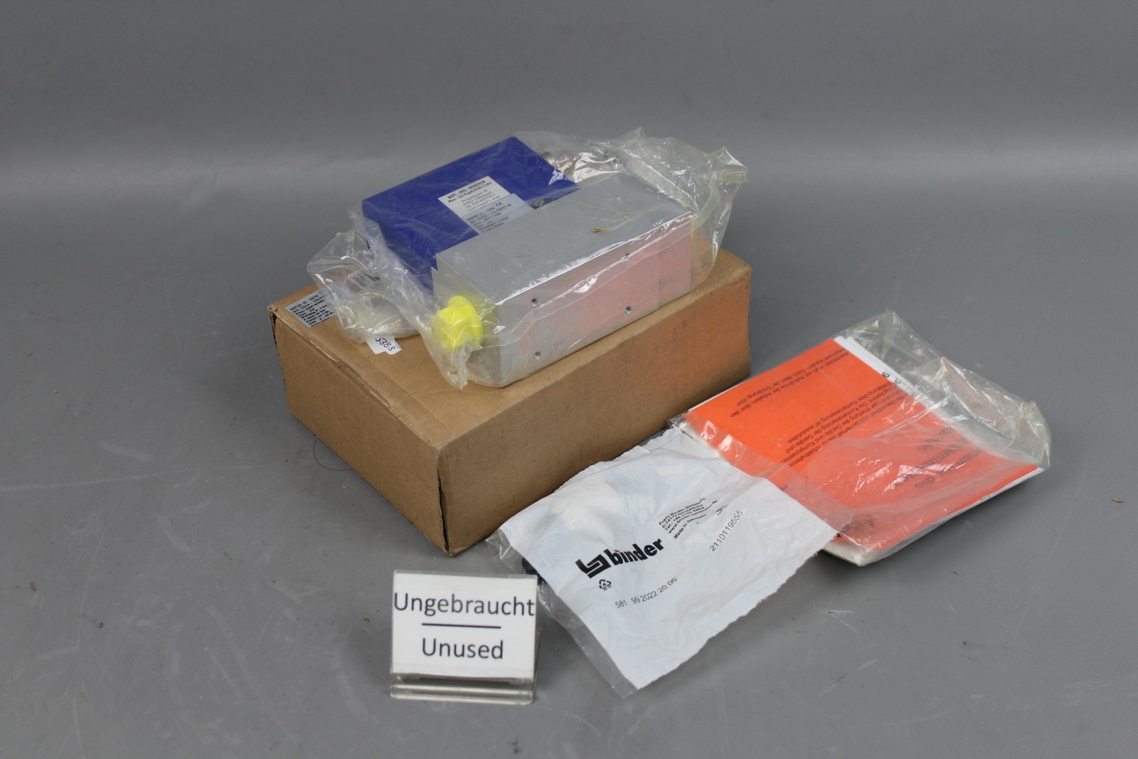M+W Instruments MFM: D-6270 Flow Meter + Cable Connector Unused