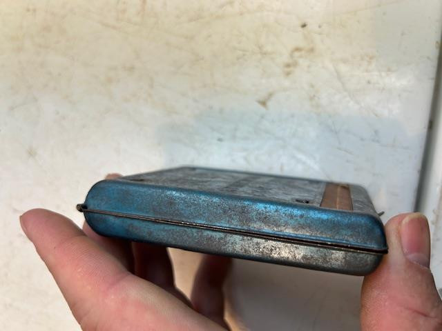 A Perfect Blended Cigarette Pocket Cigarette Roller