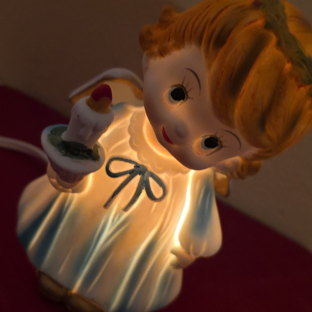 VTG Christmas Choir Angel Night Light Lamp 6" Grannycore Angelic Table Figurine