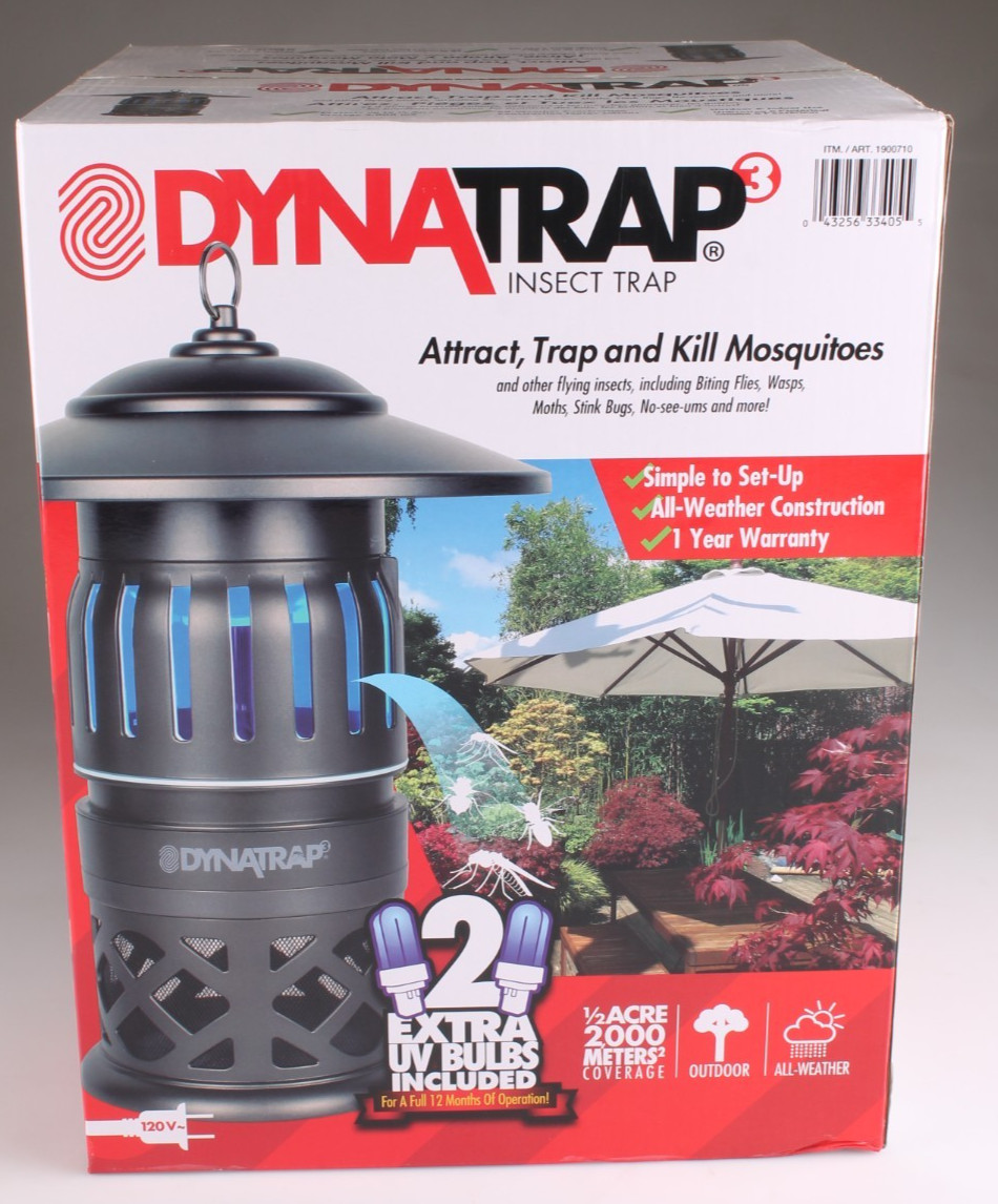 DynaTrap 3 Insect & Mosquito Trap 1/2 Acre Coverage New In Box  Plug In Outdoor