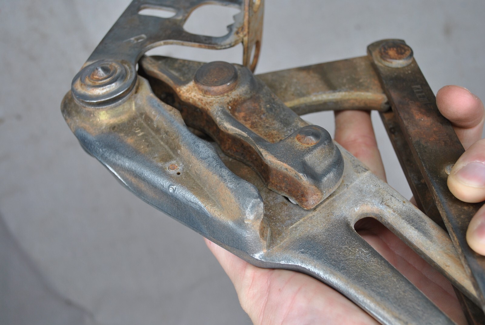 KLEIN TOOL PULLING GRIP 1659 40H cable puller tool lineman tool