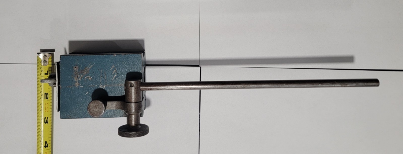 Brown & Sharpe 7743 Magnetic Base Dial Indicator Holder