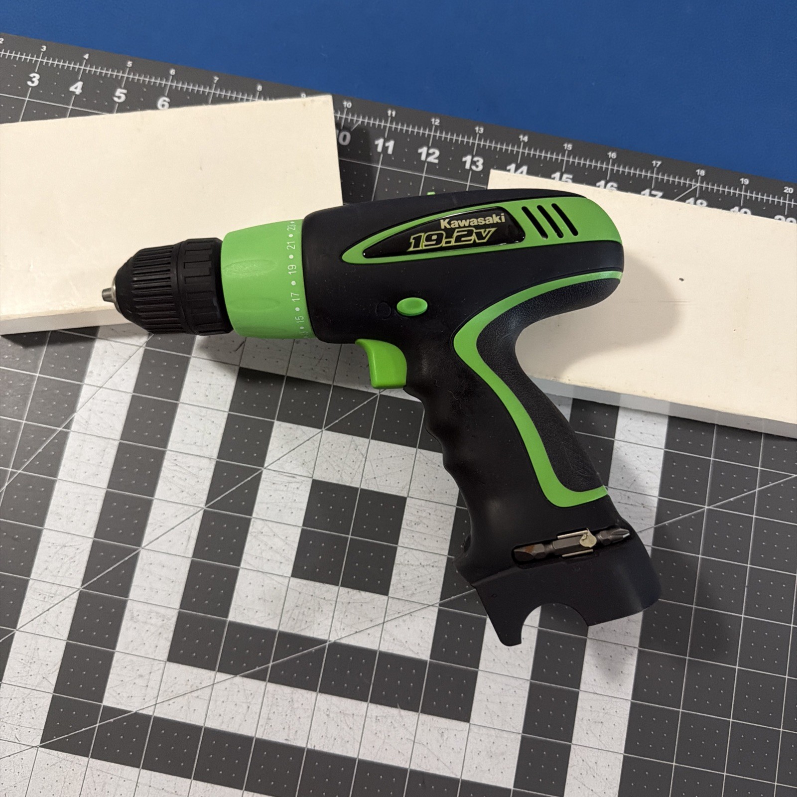 Kawasaki 19.2v Drill Cordless / Battery NiCd Bare Tool Only 3/8 Keyless Chuck