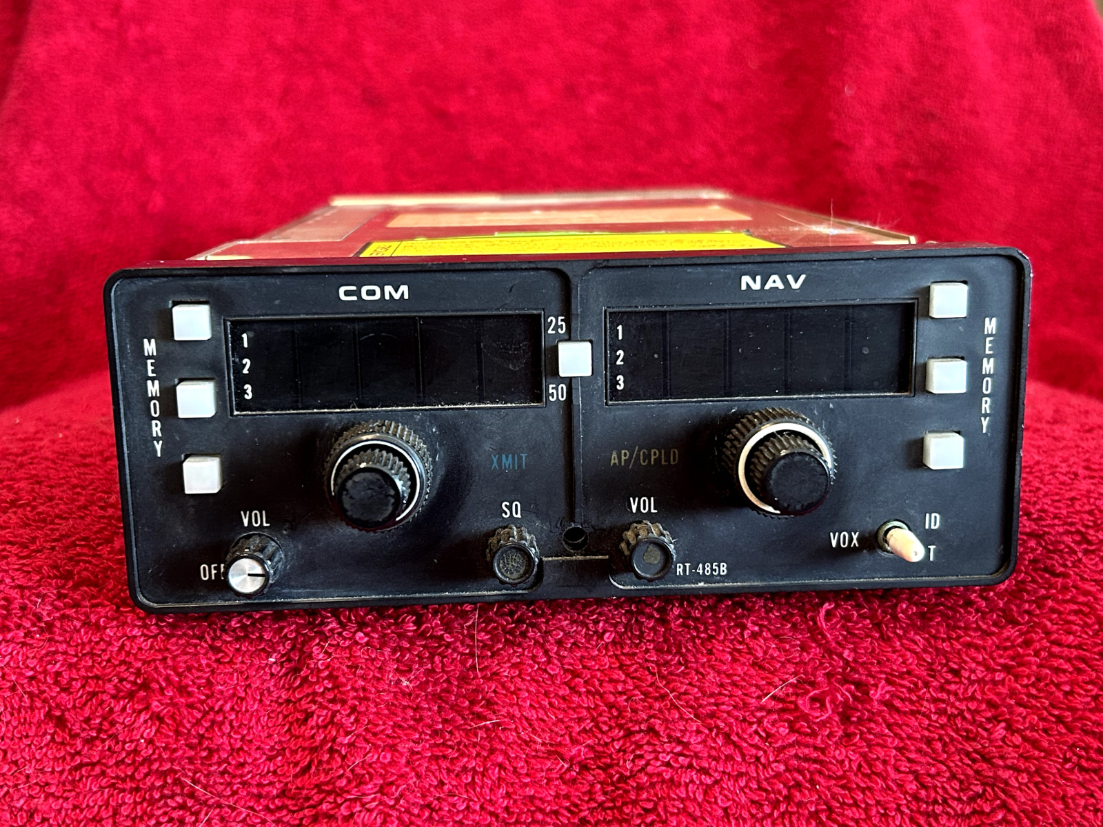 CESSNA RT 485B NAV/COMM P/N 49250-1000 WITH TRAY ARC CORE