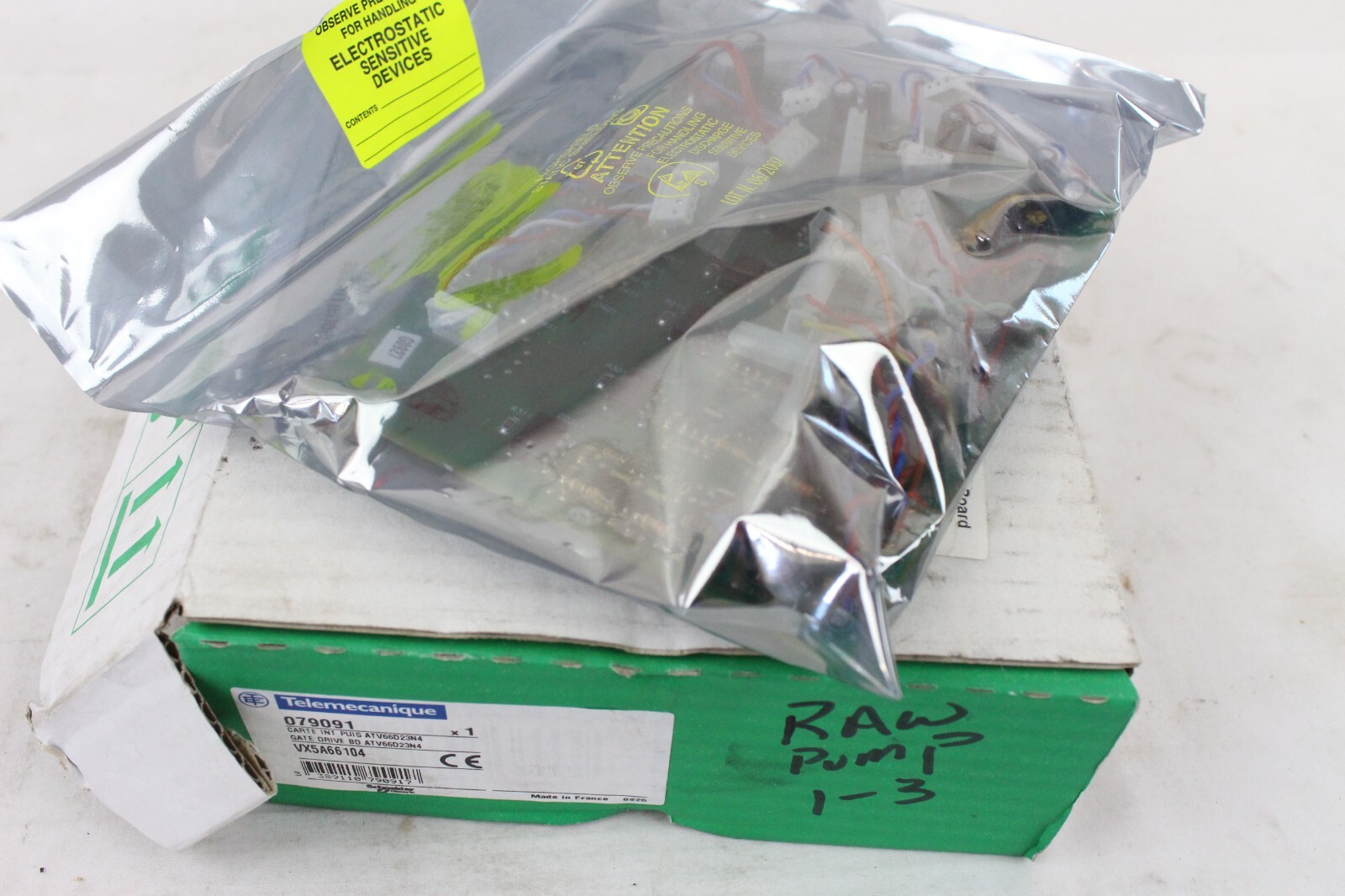 NEW NIB Telemecanique Square D VX5A66104 Gate Drive Control Mother Board 079091