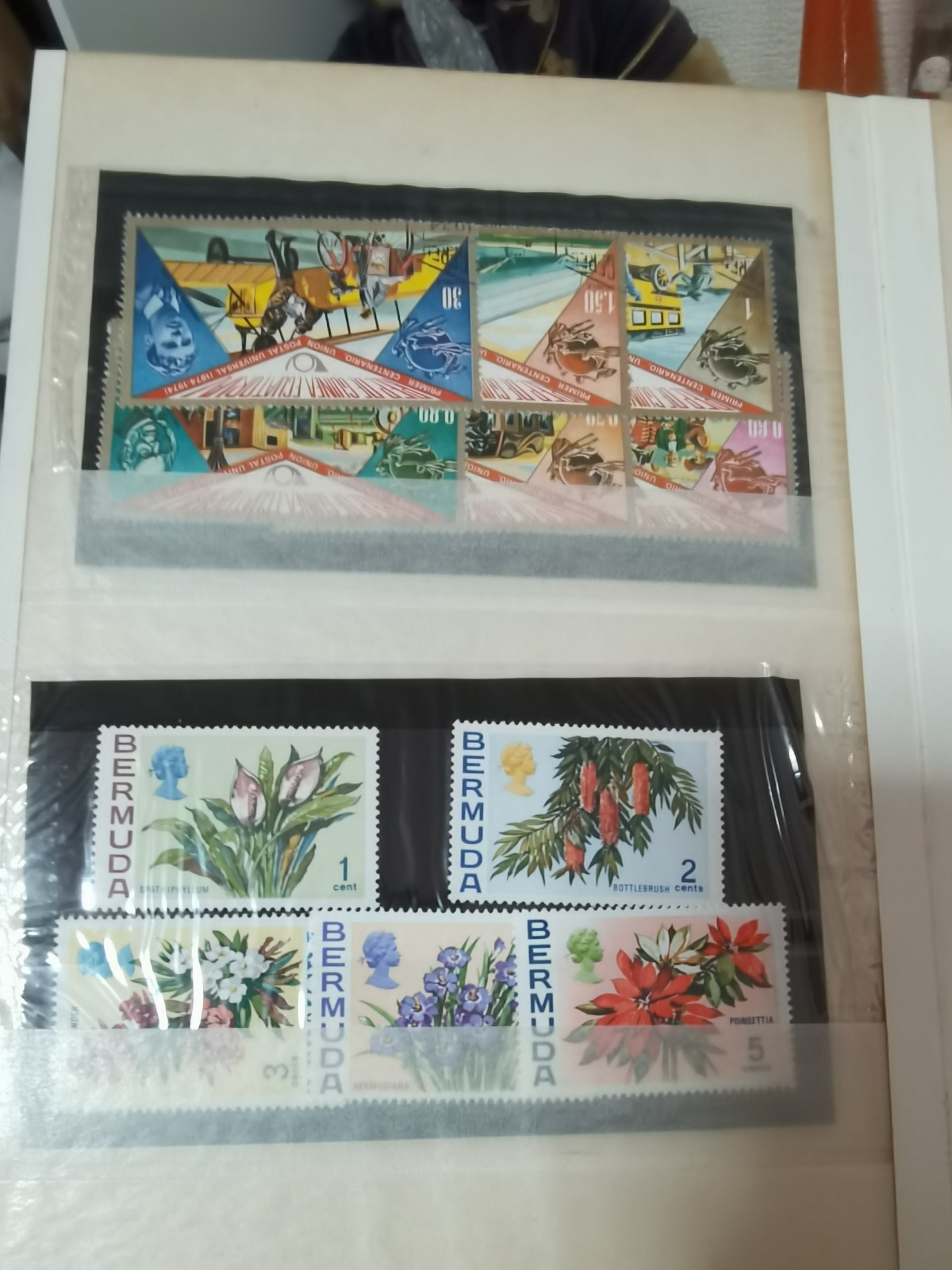Stamp Collection Stockbook +100 Stamps