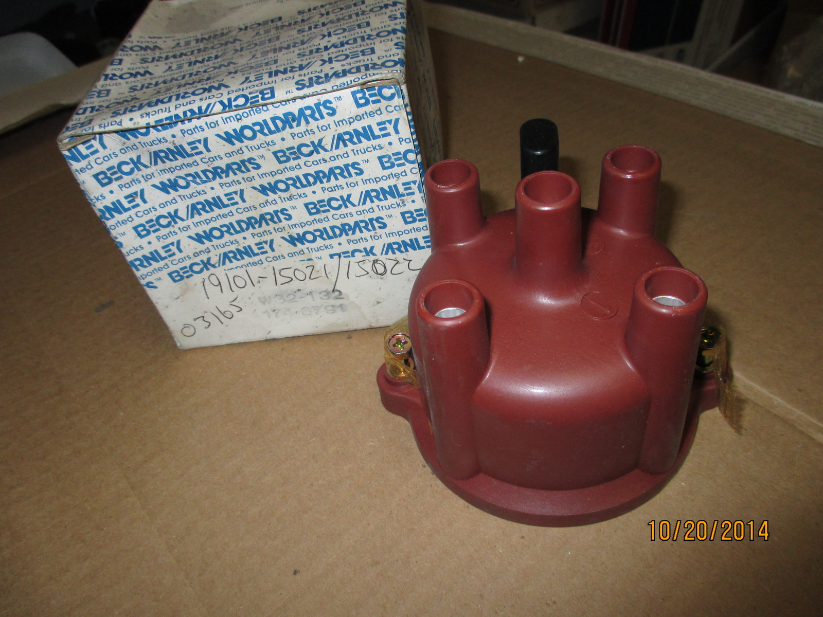 Toyota#19101-15022(15021),Beck-Arnley#174-6791 1980-82 Tecel 3AC Ign.Distrib.Cap