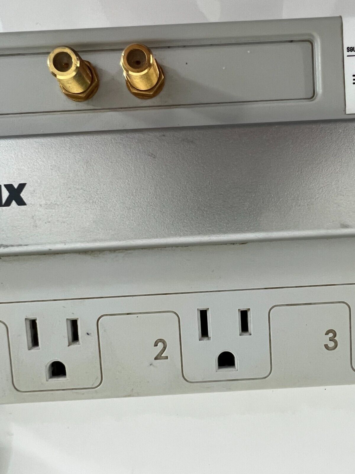 Panamax PM8-EX Power Line Conditioner 8 Outlet Surge Protector