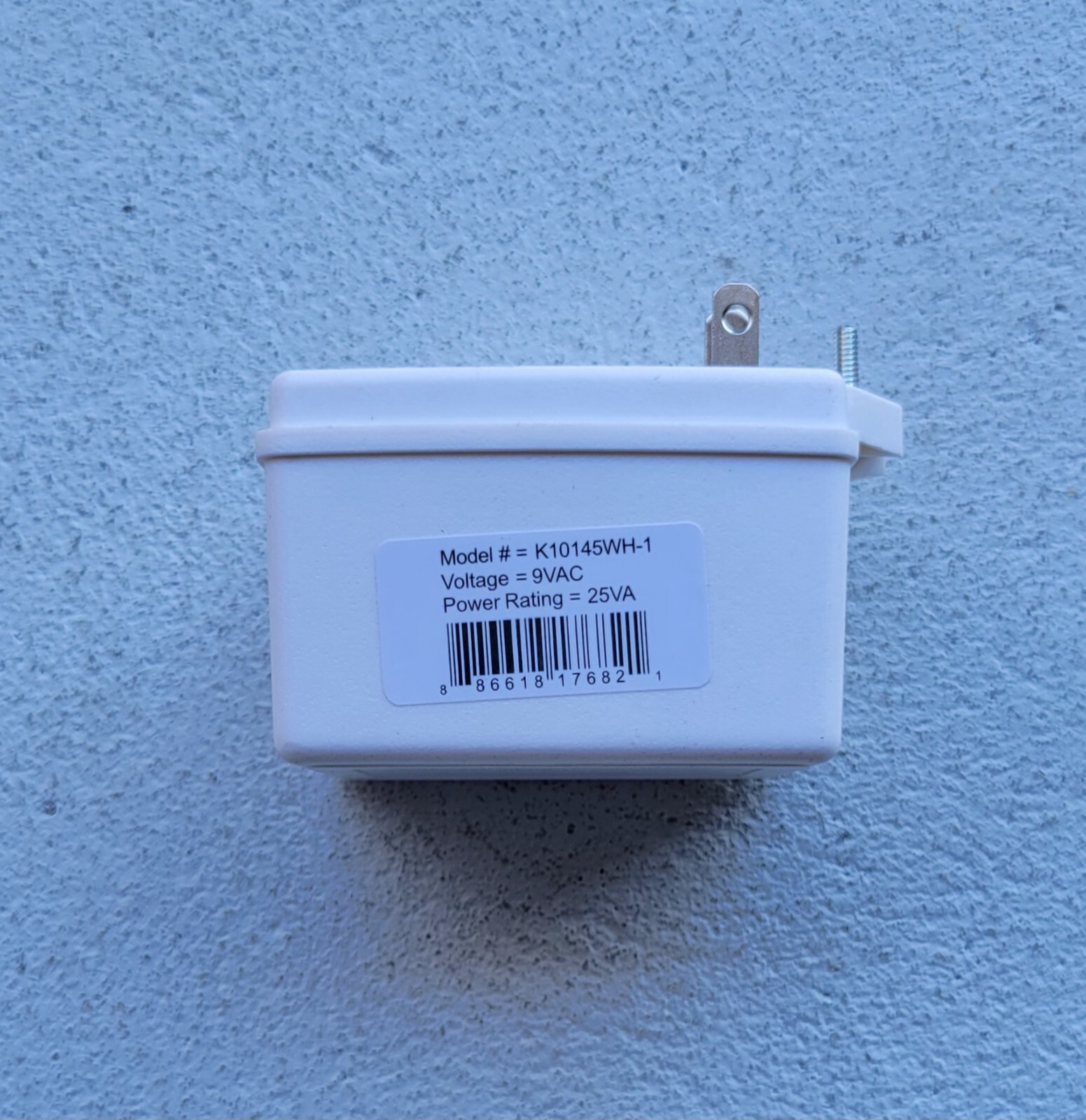 Honeywell  K10145WH-1, Plug-in  Class 2 Transformer  9VAC, 25VA, New No Box.