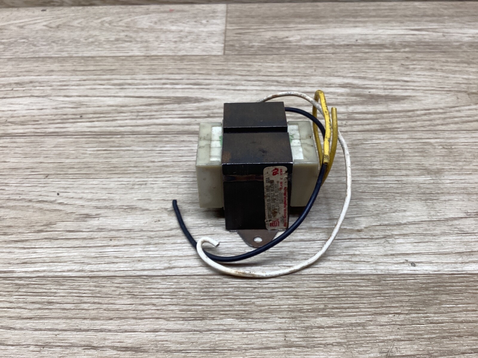 Basier Electric BE721645GDA 45VA Transformer 480V Pri. 24V Sec. #07PT32*CO