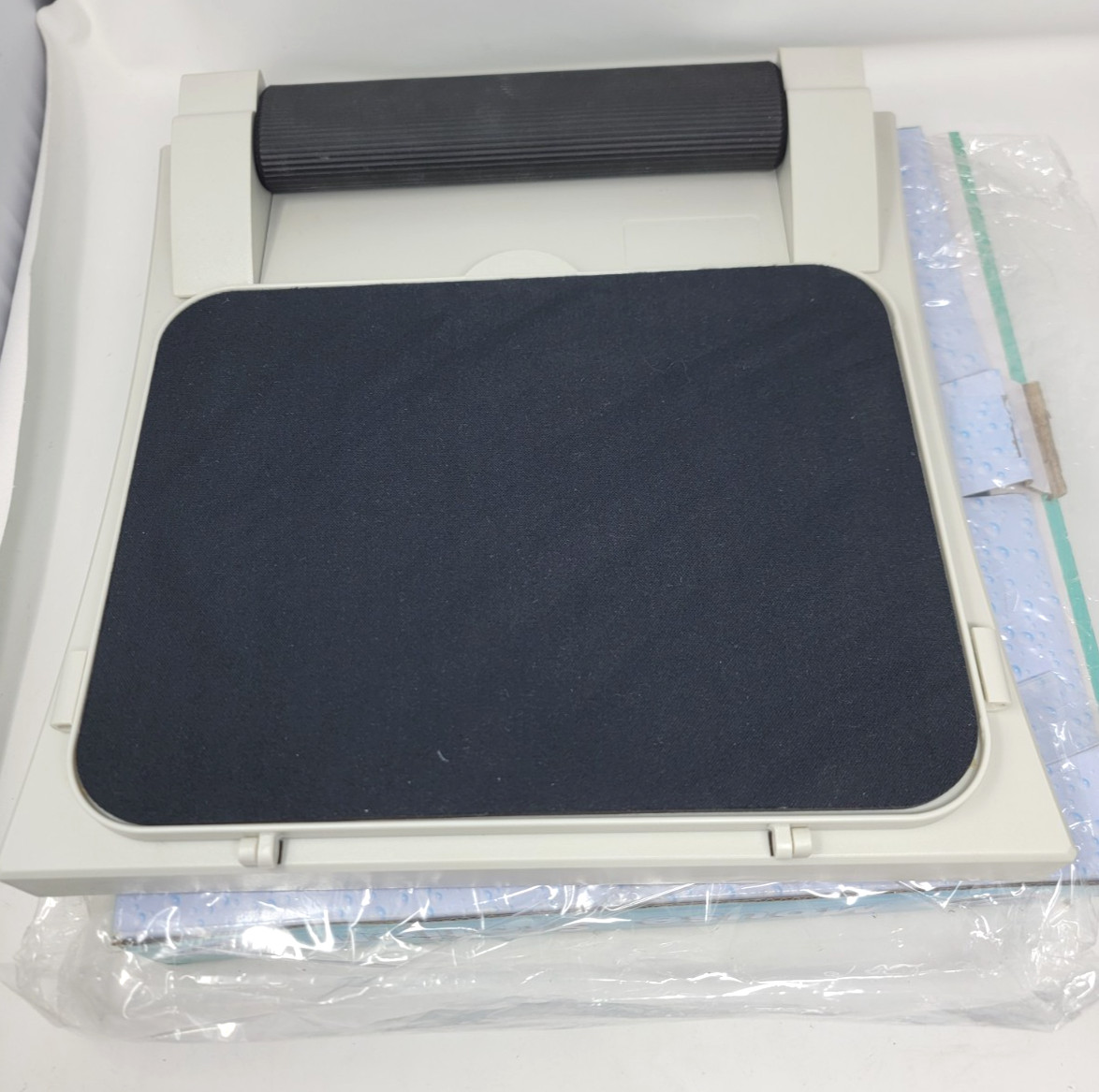 Vintage Computer Mouse Station Built-in Accessory Tray Padded Wrist Roller