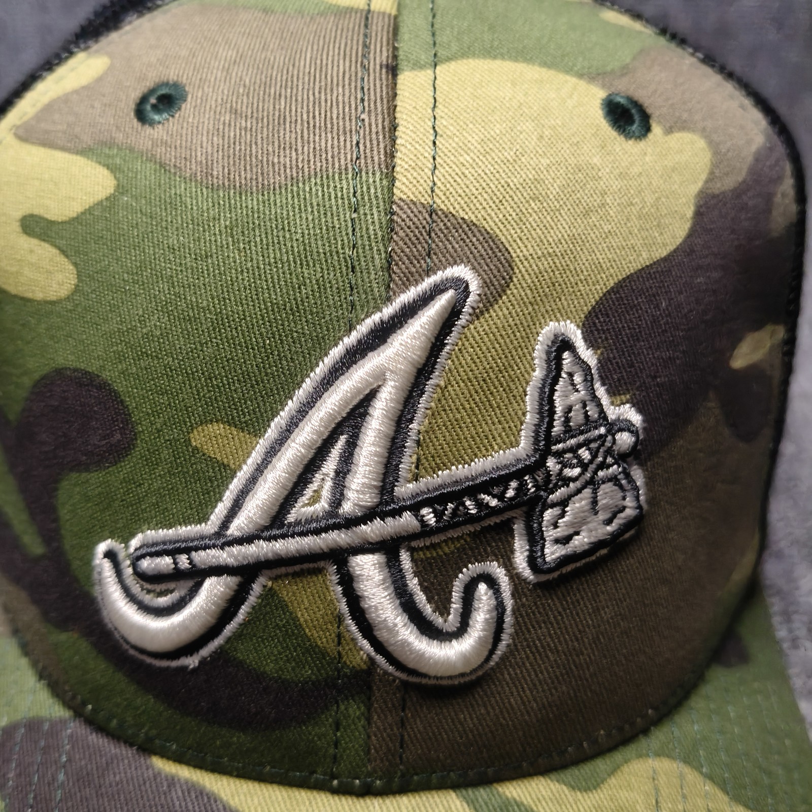 YY Brand Atlanta Braves MLB Camo Trucker Hat Snapback Cap