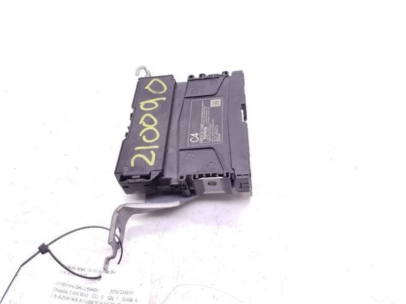 18-20 TOYOTA CAMRY TRANSCEIVER TELEPHONE SENSOR CONTROL MODULE ECM ASSEMBLY