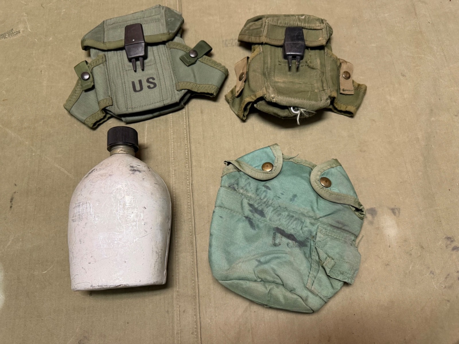 ORIGINAL LATE VIETNAM WAR US ARMY  FIELD AMMO POUCH GEAR FIRST AID POUCH LOT