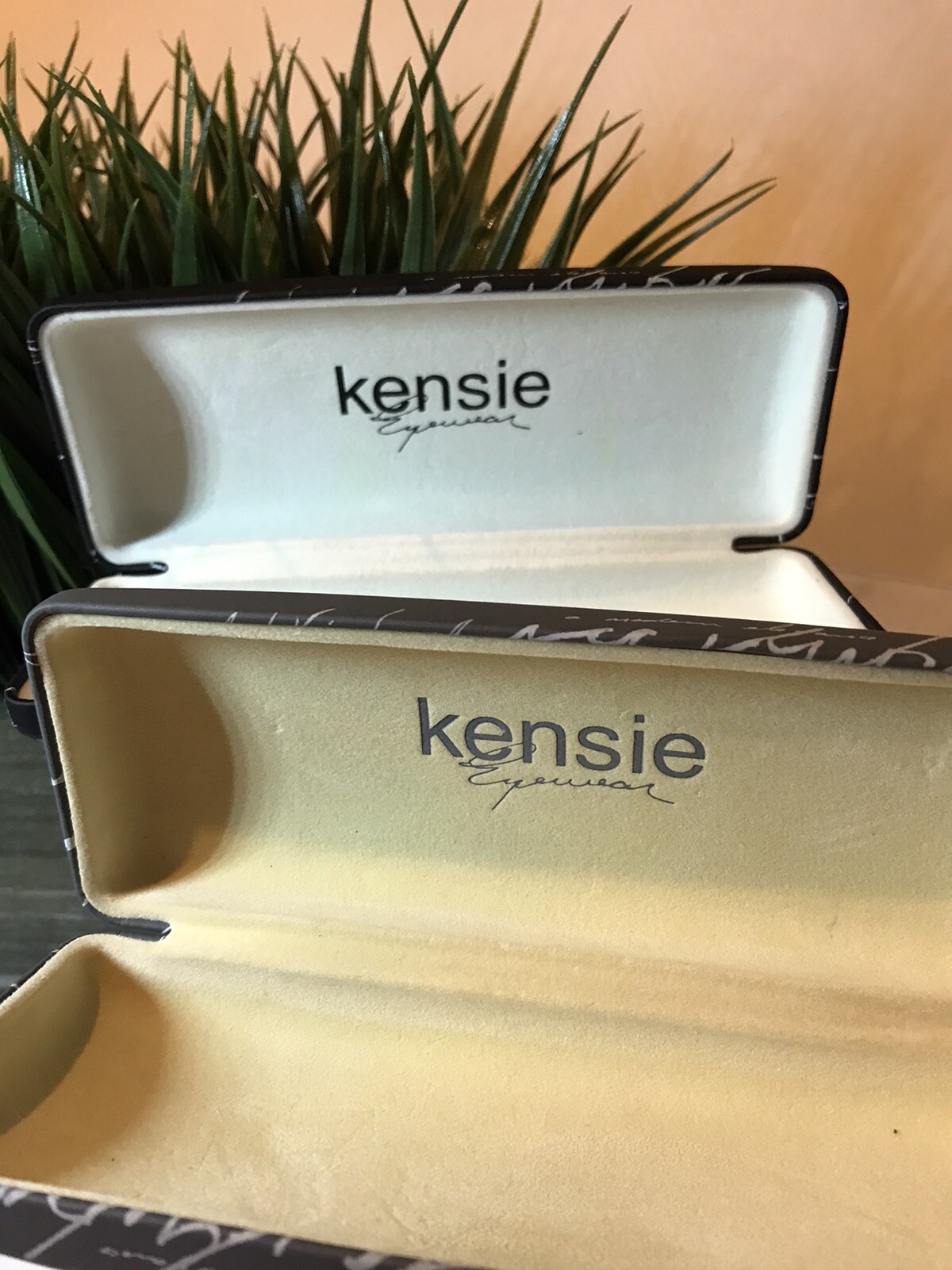 Eyeglass Cases Kensie Hard Eyeglass Storage Sensual Letters Black & Grey (2)
