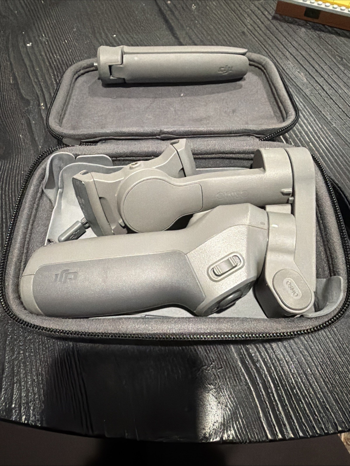 DJI Osmo Mobile 3 Combo