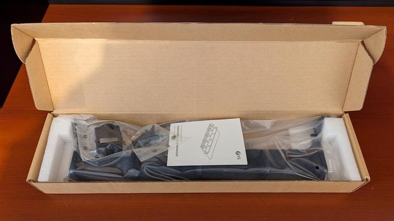 Metal Horizontal Lacer Panel Cable Manager : FHD-CMP5DR - NEW
