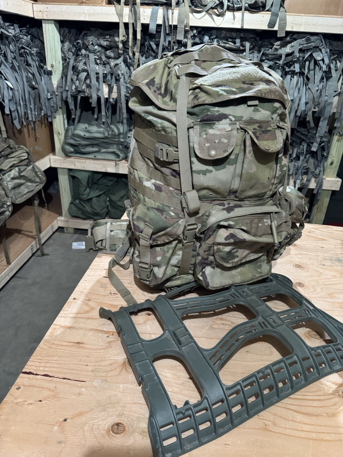 USGI Complete MOLLE 4000 AIRBORNE Rucksack US ARMY OCP With Assault Pack (OCP)