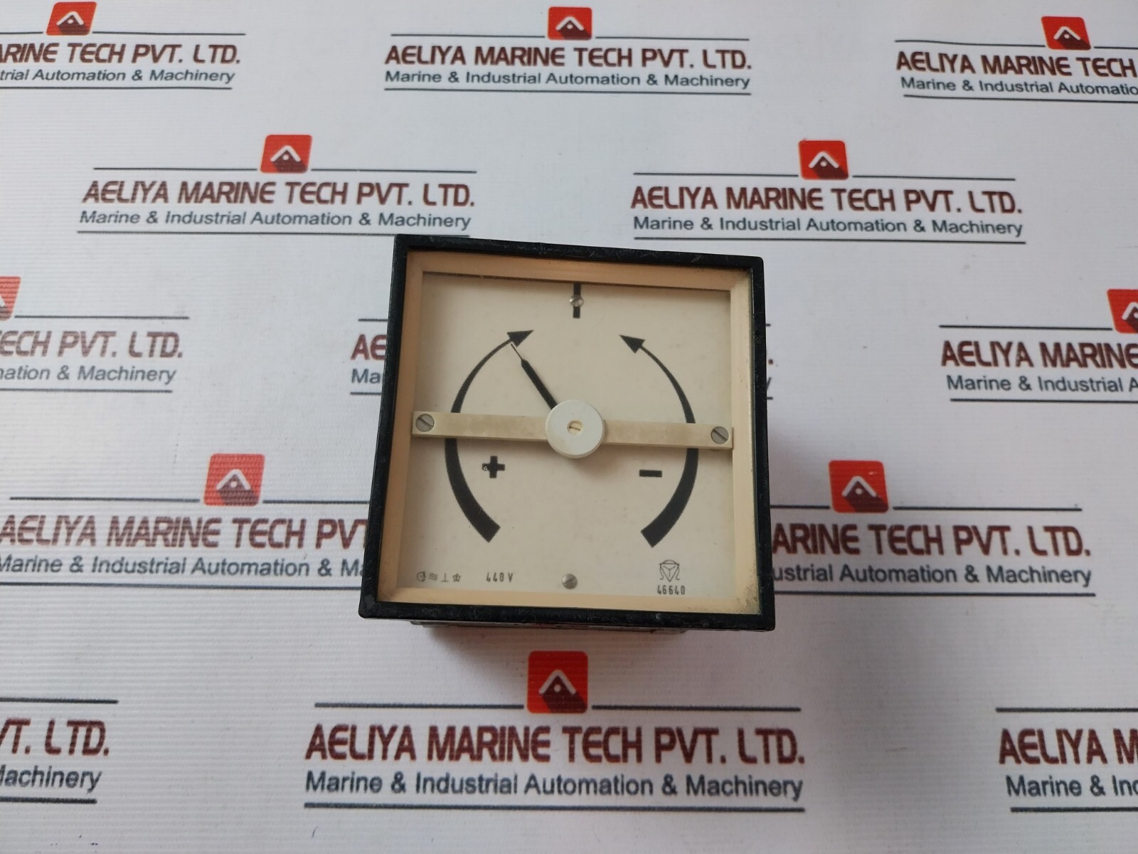 Celsa 440V Analog Voltmeter