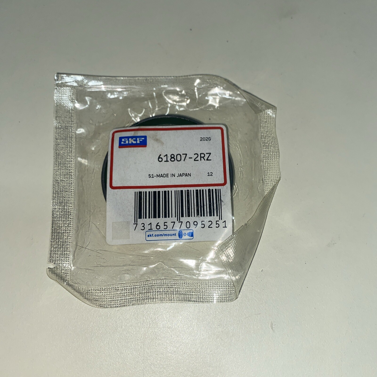 SKF 61807 2RZ BALL BEARING, RUBBER SEALED, NON CONTACT SEALS 35x47x7mm