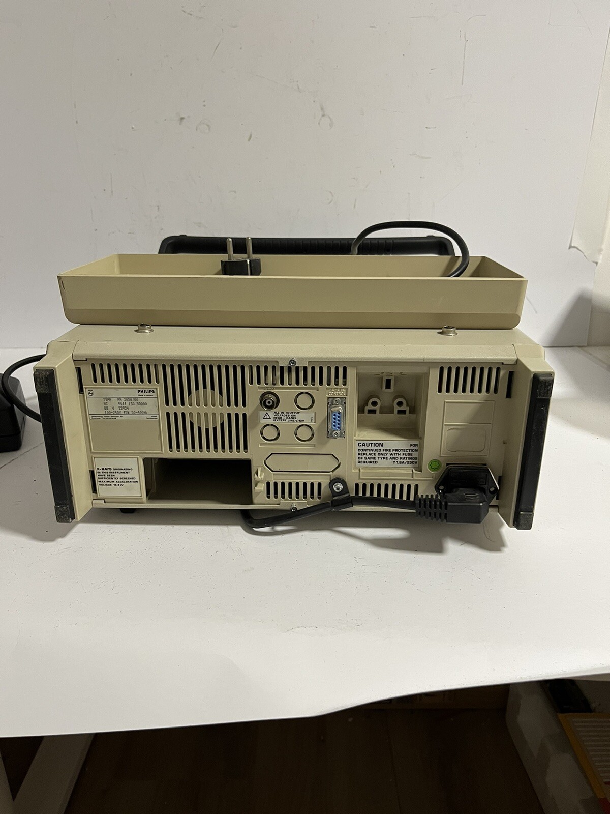 PHILIPS (FLUKE) PM 3050