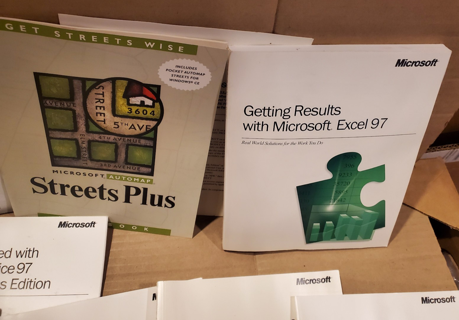 Microsoft Office 97 Small business dition Retail Package - Promotional Sample