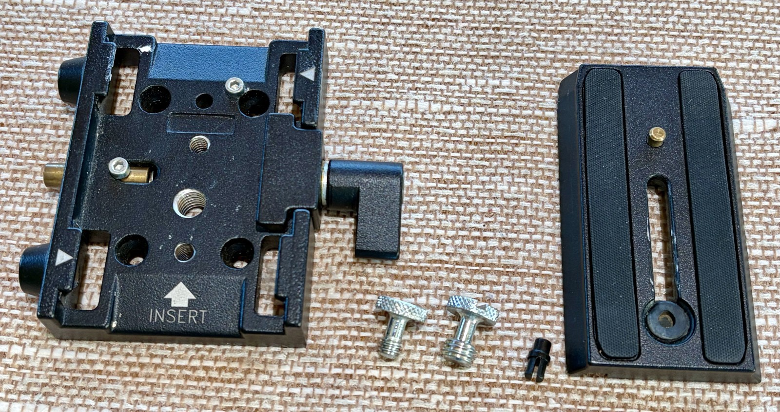 Manfrotto 577 Rapid Connect Adapter with Sliding Mounting Plate (501PL) Used