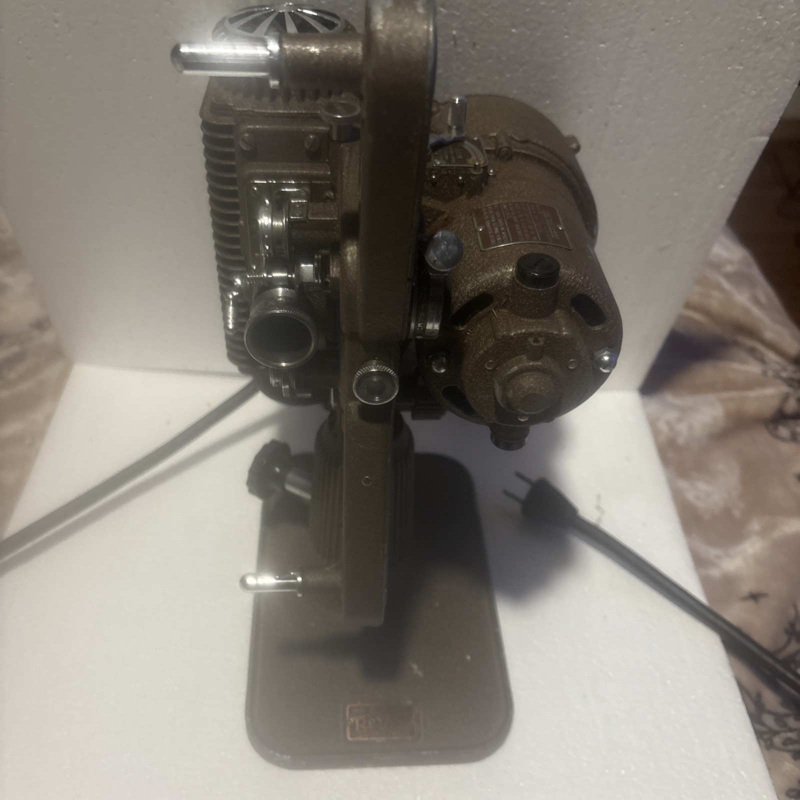 Revere Model 85 8mm Wired Electric Movie Film Projector