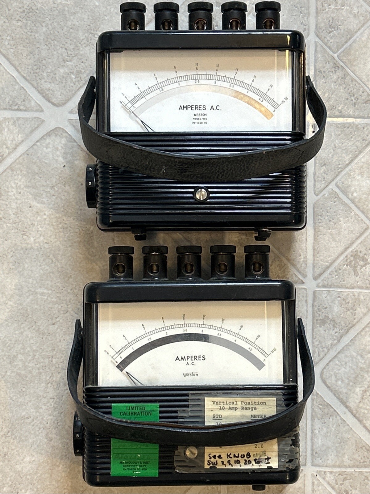 Two VINTAGE WESTON MODEL 904 AMPRES AC 20 500 CYCLES