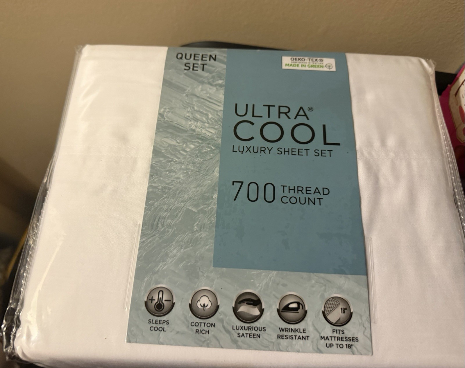 Ultra Cool 700 Thread Count 4 Piece Luxury Sheet Set King Size Color White New