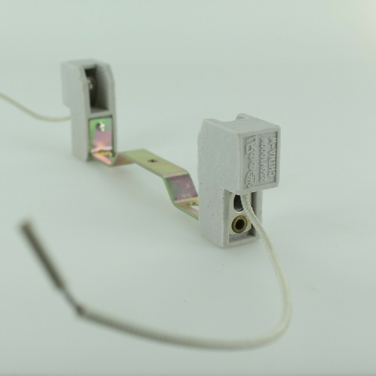 5 1/2" DOUBLE ENDED HALOGEN SOCKET & BRACKET WITH WIRE LEADS NEW 30573J