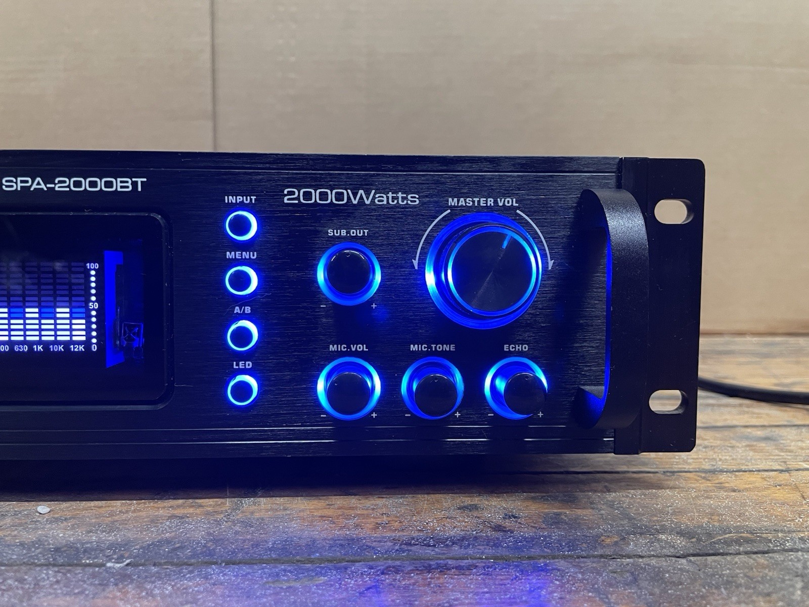 Studio Z SPA-2000BT Hybrid Digital Receiver Amplifier 2000W Tested Works