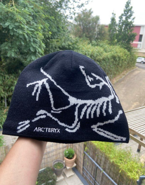 Arc’teryx Bird Head Toque Black Wool Beanie Unisex Winter Ski Hat NWT